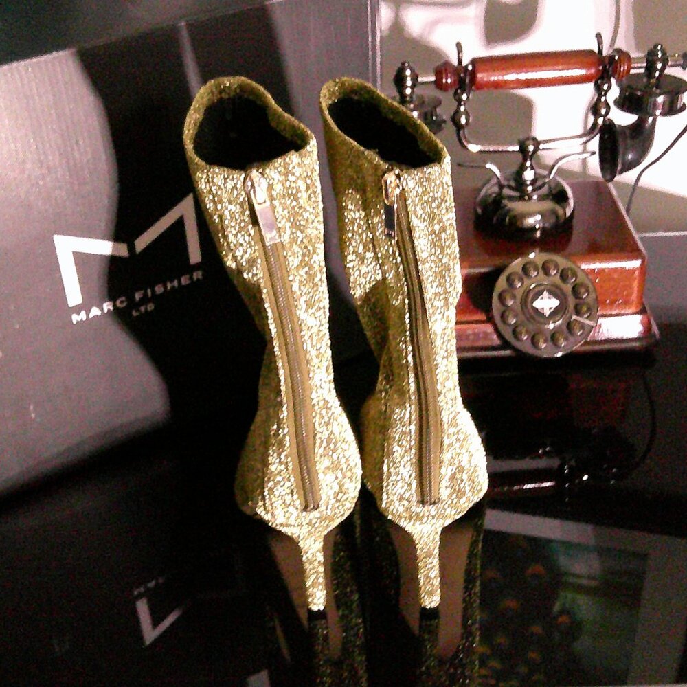 Marc Fisher Kellen Glitter Pointed Toe Bootie – Size 9 - Picture 4 of 4